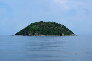 Island in Mexico's Jaltemba Bay © Christina Stobbs, 2012