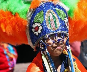 These dancers strive to revive the dress as they were in Mexico's pre-Hispanic days. © Tara Lowry, 2015