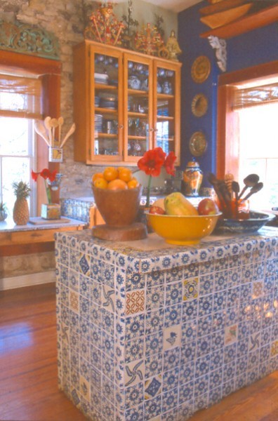 How To Make Over Your Kitchen In A Hot Mexican Style  Mexican style  kitchens, Mexican kitchen decor, Spanish style kitchen