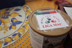 The Liga MAC in San Jose del Cabo, Mexico, receives donations from community members © Mariah Baumgartle, 2012