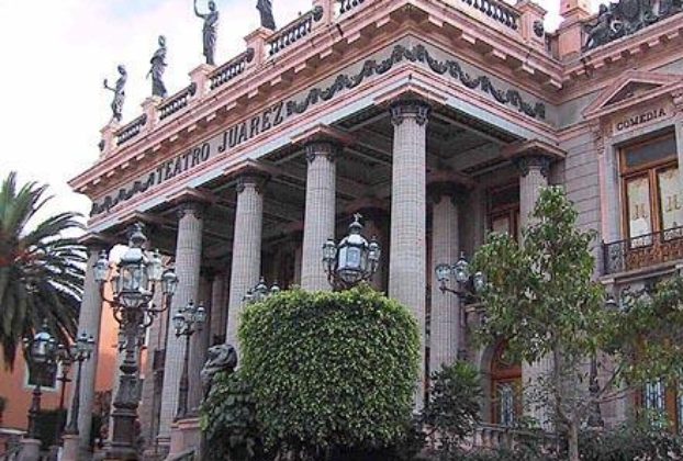 The Teatro Juarez in the center of Guanajuato hosts many cultural events, concerts and dramatic performances. © Geri Anderson, 2001