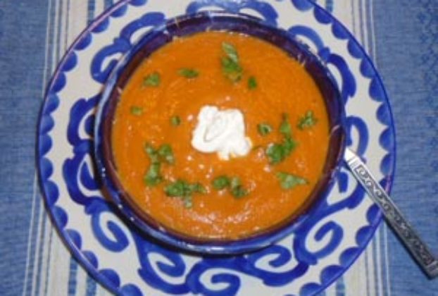 Mexican carrot soup with cumin and cilantro © Karen Hursh Graber, 2015