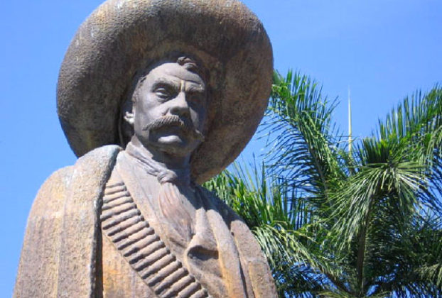 Statue of Revolutionary hero Emiliano Zapata © Julia Taylor 2007