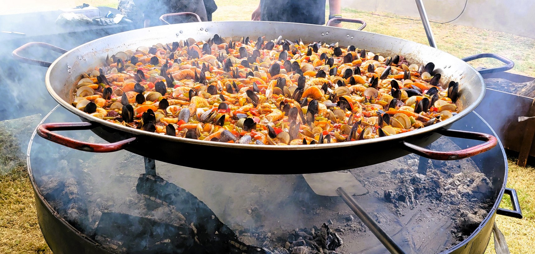 Paella at El Secreto Vineyard © 2024 Jane Simon Ammeson.